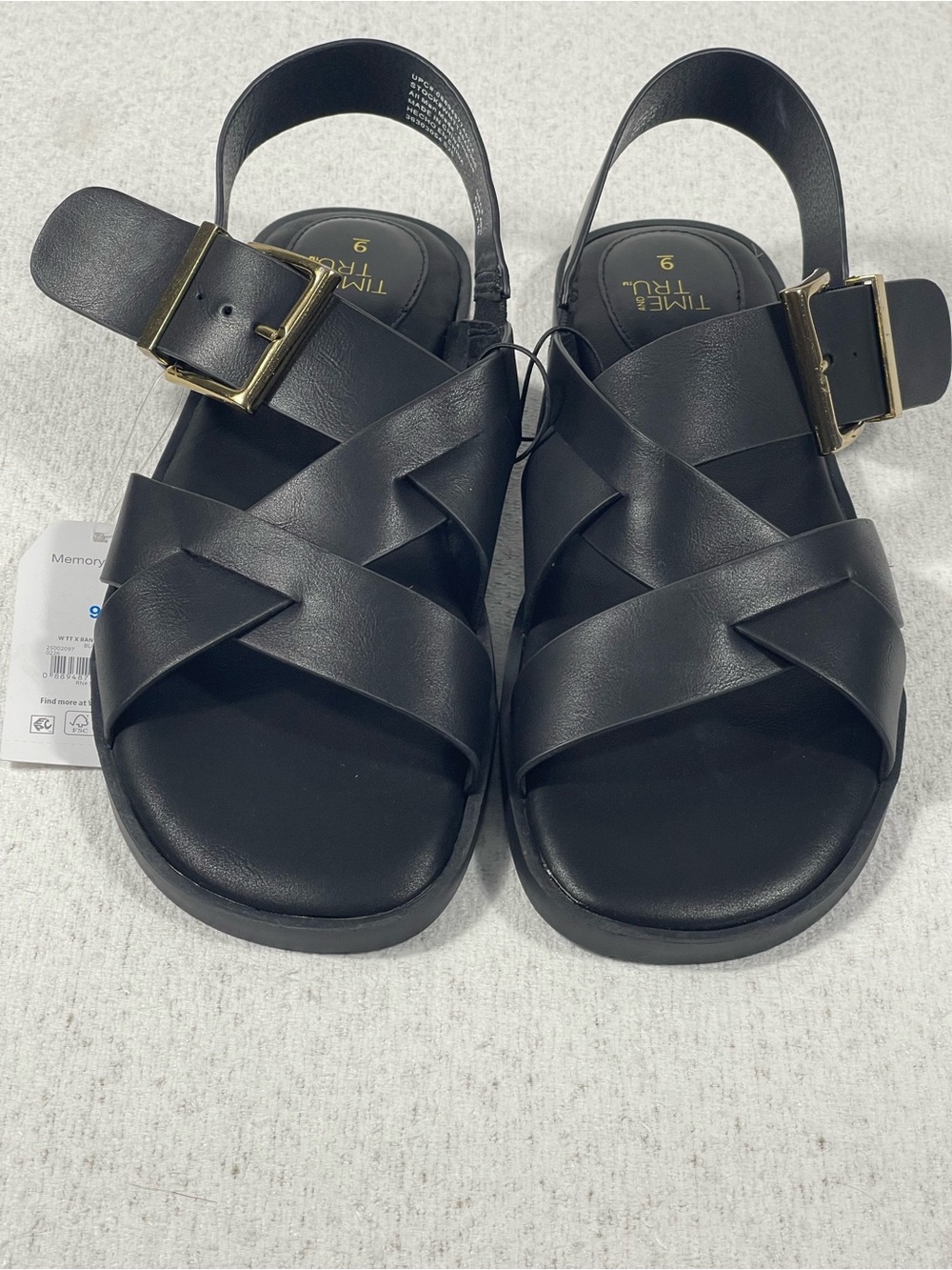 Time and Tru Women's X-Band Buckle Sandals Size 9 NWT. SKU#0384